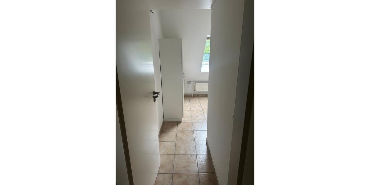 Etagenwohnung Bad Bramstedt - 5 Zimmer, 114 m&sup2;, 1.400&euro; | Angebot:26652153
