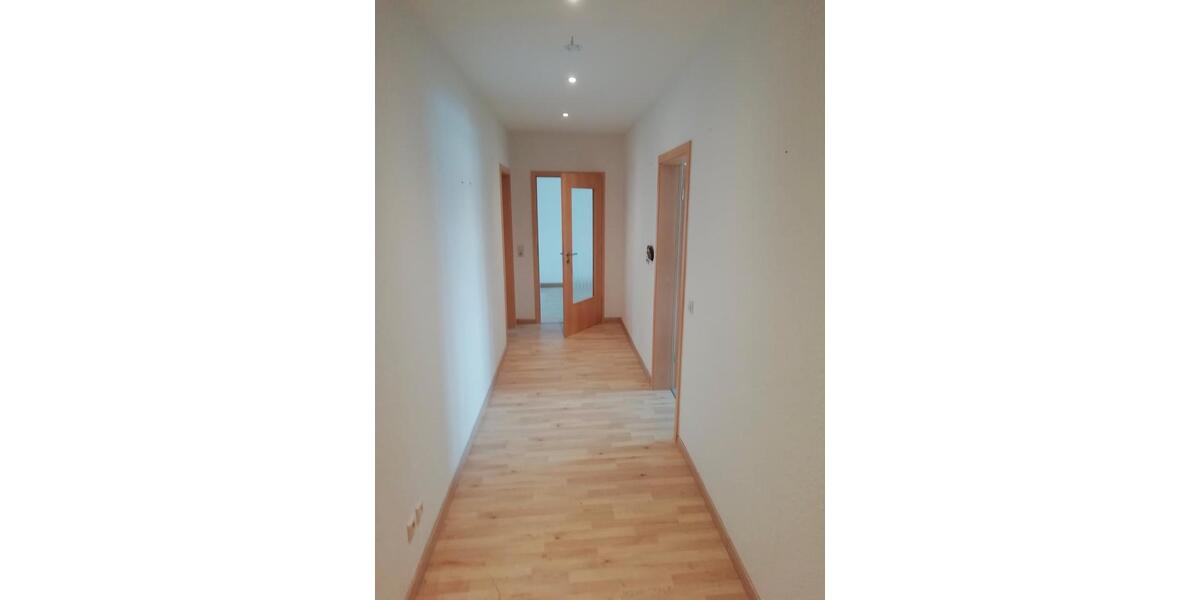 Etagenwohnung Bischofswerda - 2 Zimmer, 62 m&sup2;, 403&euro; | Angebot:25965276