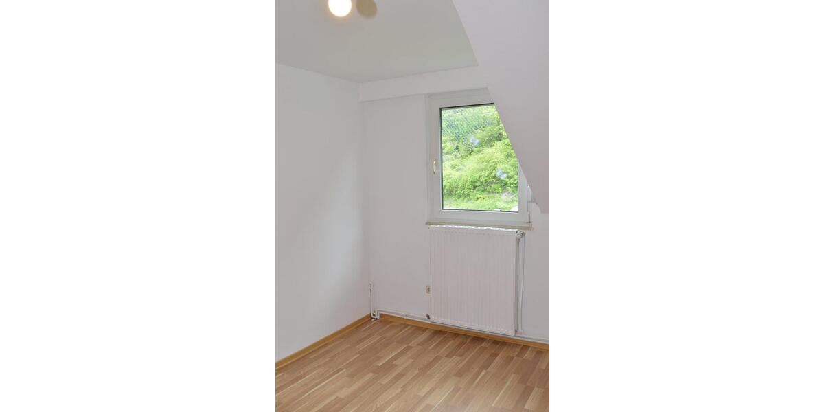 Etagenwohnung Sankt Goarshausen - 5 Zimmer, 141 m&sup2;, 790&euro; | Angebot:24457498