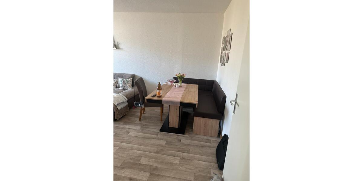 Etagenwohnung Neubrandenburg Carlshöhe - 4 Zimmer, 73 m&sup2;, 810&euro; | Angebot:26387358
