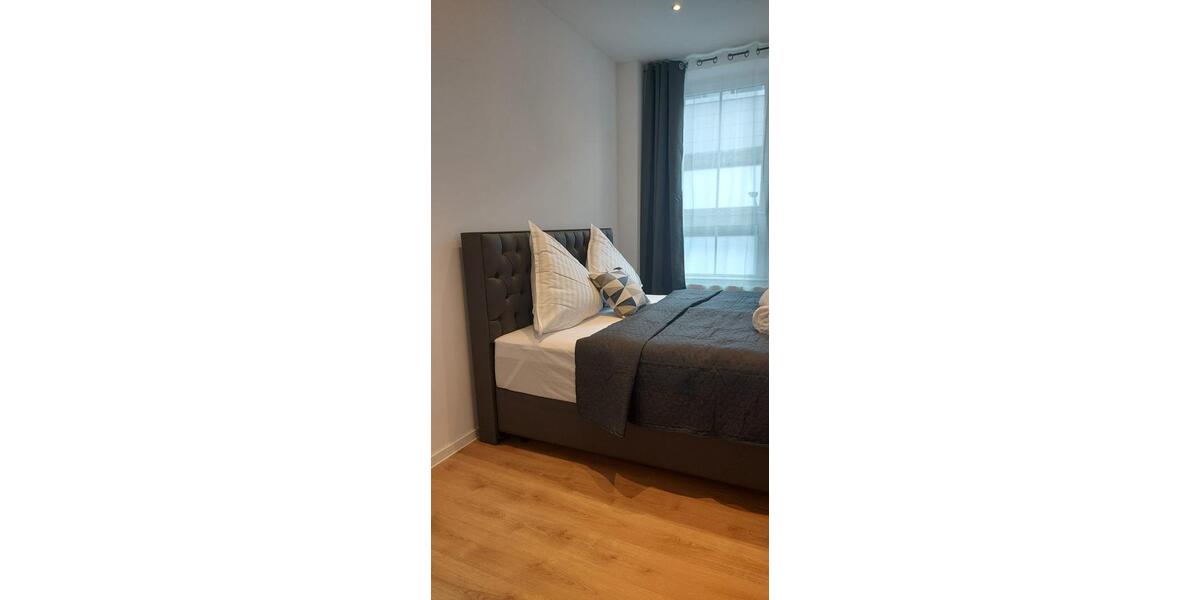 Etagenwohnung Mönchengladbach Süd - 2 Zimmer, 60 m&sup2;, 1.400&euro; | Angebot:26343017