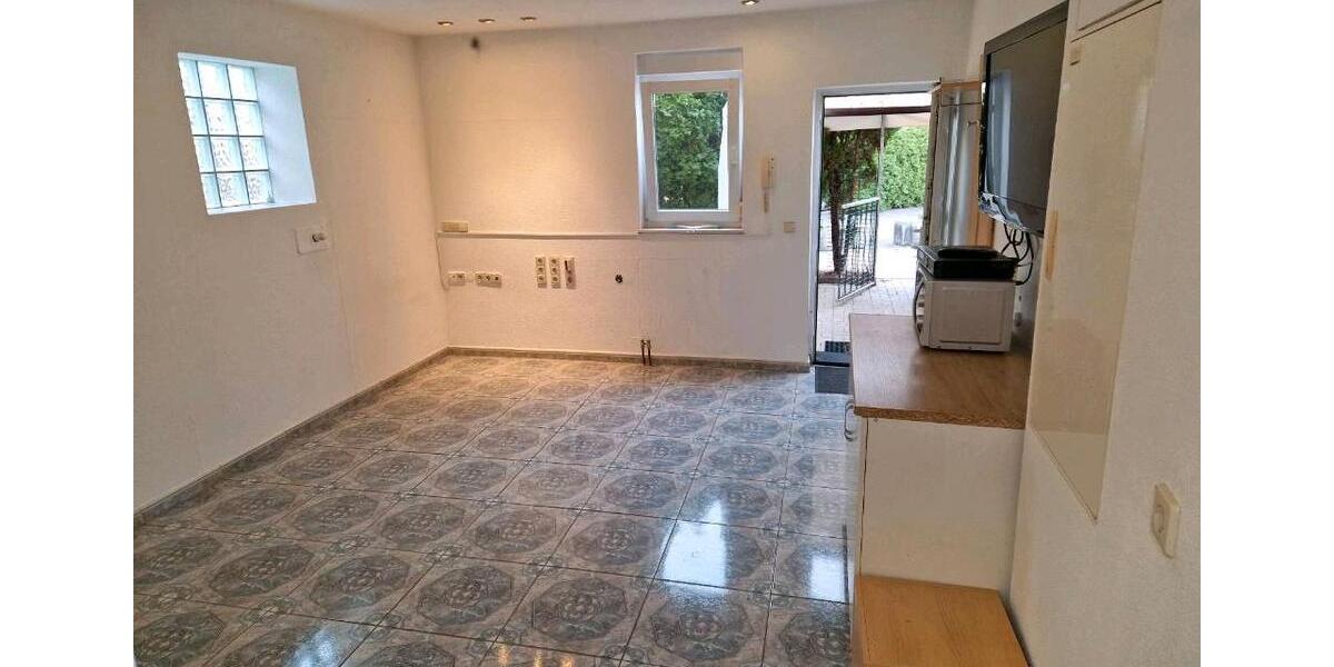Erdgeschoßwohnung Weinstadt - 1 Zimmer, 30 m&sup2;, 690&euro; | Angebot:26693289