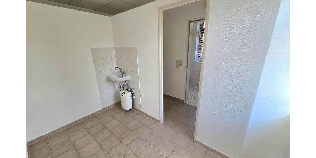 38 m² Gewerbefläche in Gablenz – flexibel nutzbar & gut erreichbar! - Gewerbeobjekt Chemnitz Gablenz | Angebot:26888963