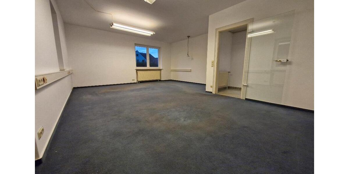 Charmante 3-Zimmer-Wohnung im Hochparterre Ab Dezember 2025 bezugsfrei 3 zimmer