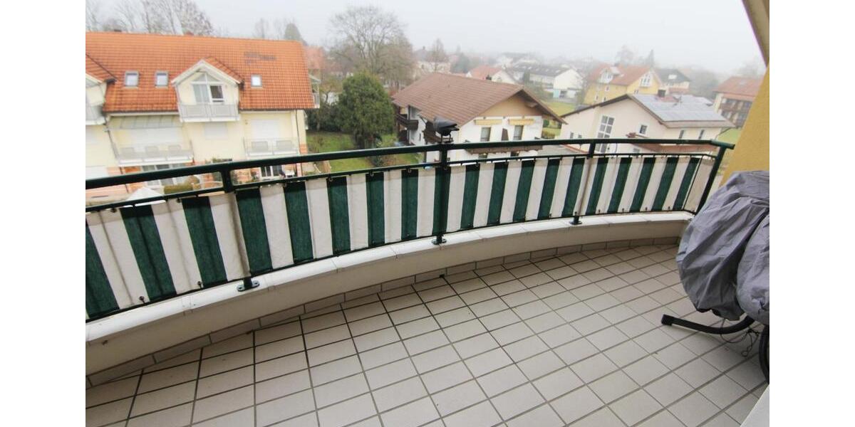 Dachgeschoßwohnung Bad Füssing - 4 Zimmer, 80 m&sup2;, 925&euro; | Angebot:24140547