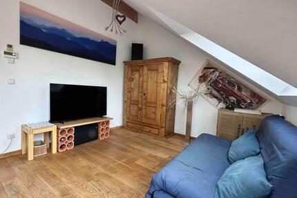 Helle moderne DG-Wohnung mit Dachterrasse zimmer