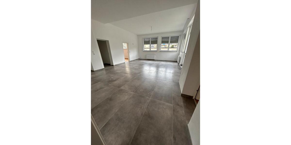 Hochparterre Trier Feyen-Weismark - 3 Zimmer, 102 m&sup2;, 1.150&euro; | Angebot:26114613