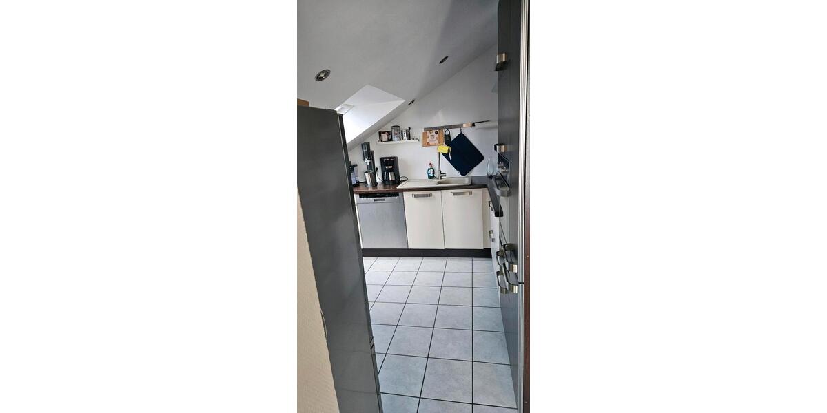 Dachgeschoßwohnung Püttlingen - 3 Zimmer, 100 m&sup2;, 850&euro; | Angebot:26034285