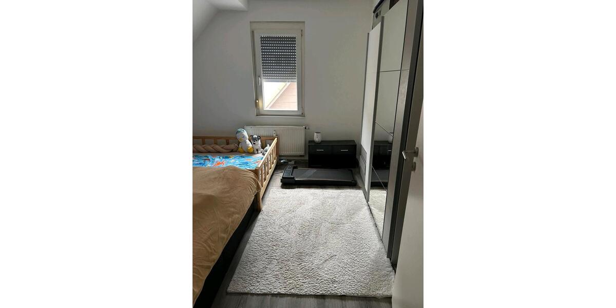 Dachgeschoßwohnung Göppingen Faurndau - 2.5 Zimmer, 70 m&sup2;, 900&euro; | Angebot:25148882