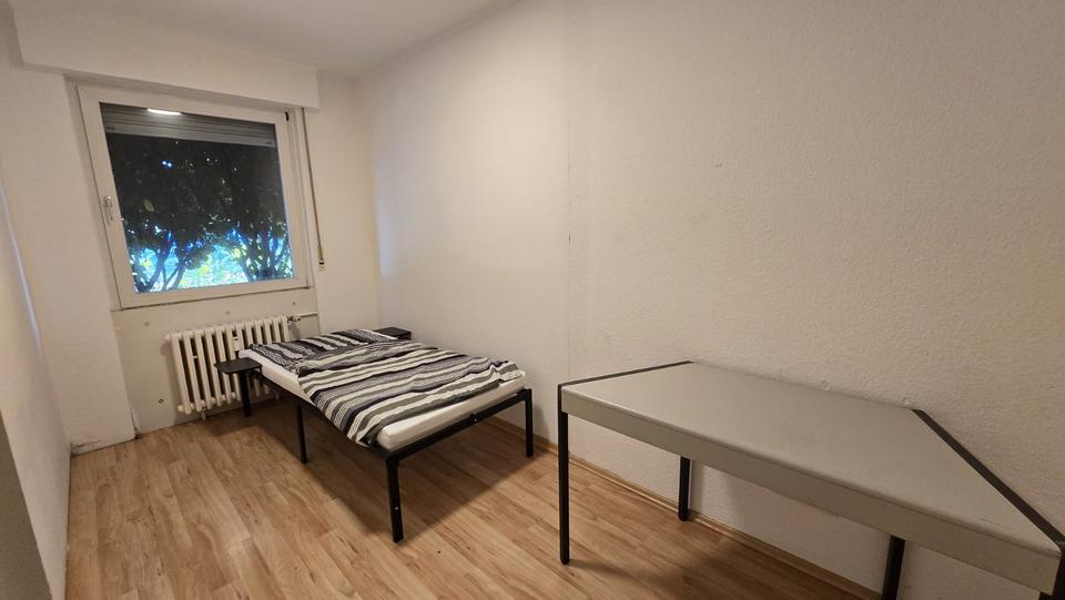 Wohnen auf Zeit Frechen - 4 Zimmer, 80 m&sup2;, 600&euro; | Angebot:25550415