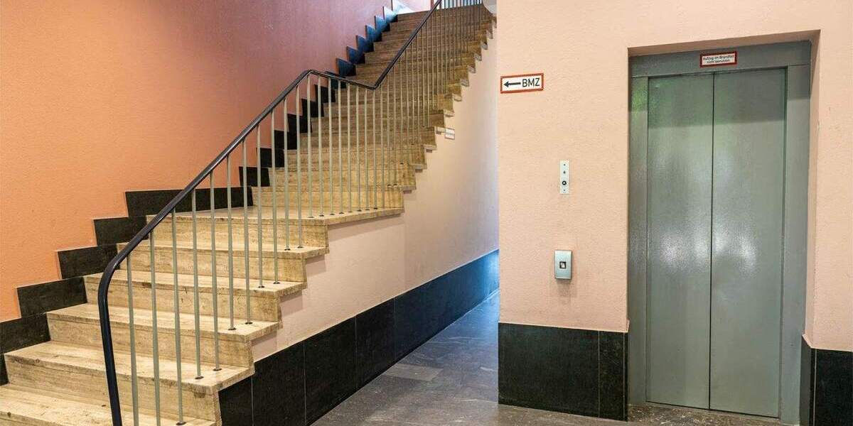 Modernes City-Apartment mit Neubau-Ausstattung, Einbauküche, neues Bad mit Walk-In-Dusche, Aufzug 2 zimmer