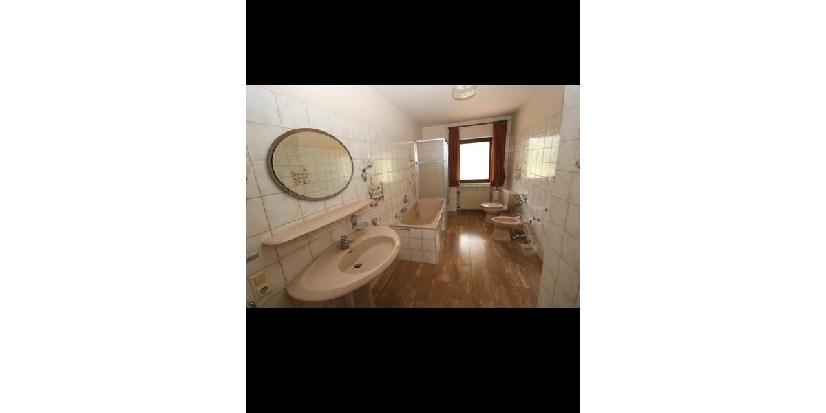 Terrassenwohnung Neunkirchen-Seelscheid Seelscheid - 3 Zimmer, 120 m&sup2;, 1.380&euro; | Angebot:26400281