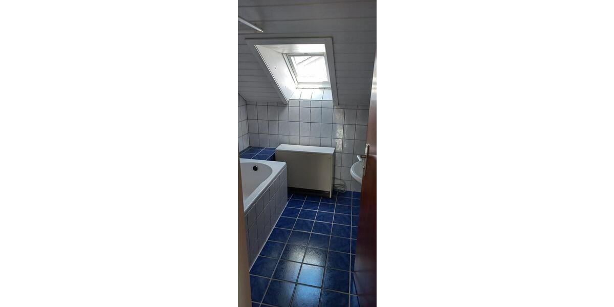 Dachgeschoßwohnung Bad Grönenbach - 3 Zimmer, 105 m&sup2;, 625&euro; | Angebot:26253684