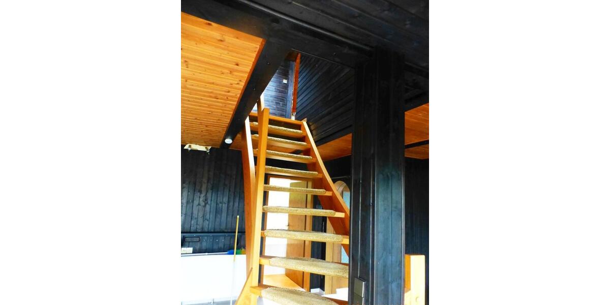 Dachgeschoßwohnung Niedernhausen - 3 Zimmer, 90 m&sup2;, 870&euro; | Angebot:26181056