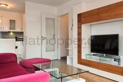 Helle 2-Zimmer-Wohnung in Schwabing mit Balkon zimmer