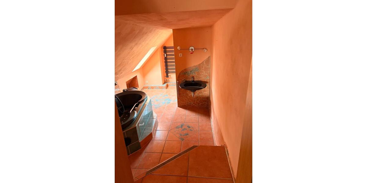 Dachgeschoßwohnung Naumburg (Saale) - 3 Zimmer, 100 m&sup2;, 765&euro; | Angebot:26426151