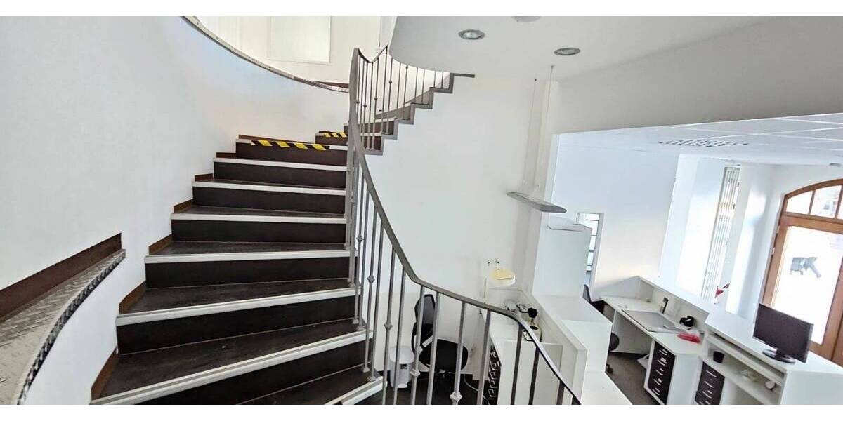 Etagenwohnung Amberg - 5 Zimmer, 274 m&sup2;, 3.700&euro; | Angebot:25665003