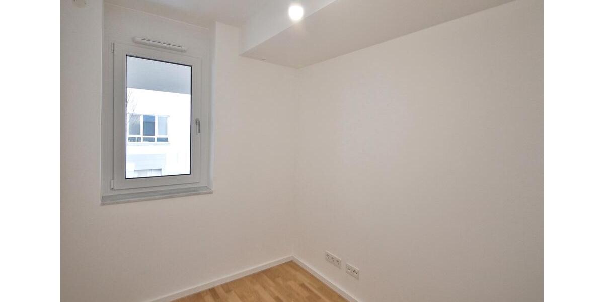 Etagenwohnung Böblingen - 5 Zimmer, 110 m&sup2;, 2.062&euro; | Angebot:25783095