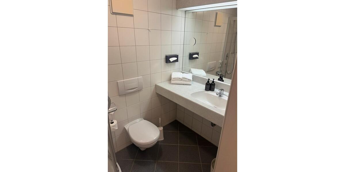 Wohnen auf Zeit Allershausen - 1 Zimmer, 16 m&sup2;, 550&euro; | Angebot:25870471