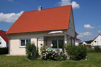 Haus Herrieden - 4 Zimmer, 100 m&sup2;, 990&euro; | Angebot:27014084