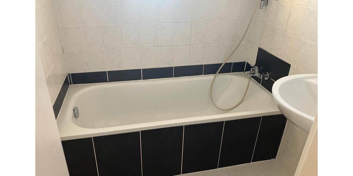 Etagenwohnung Freilassing - 3 Zimmer, 76 m&sup2;, 873&euro; | Angebot:25180007