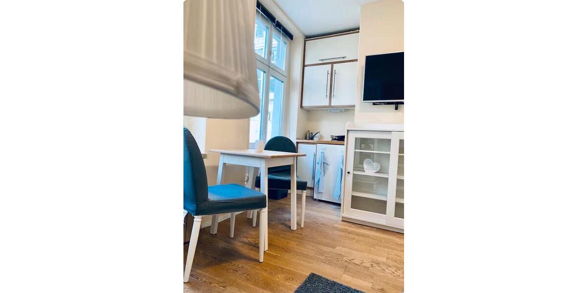 Wohnen auf Zeit Düsseldorf Pempelfort - 1 Zimmer, 20 m&sup2;, 600&euro; | Angebot:26230467