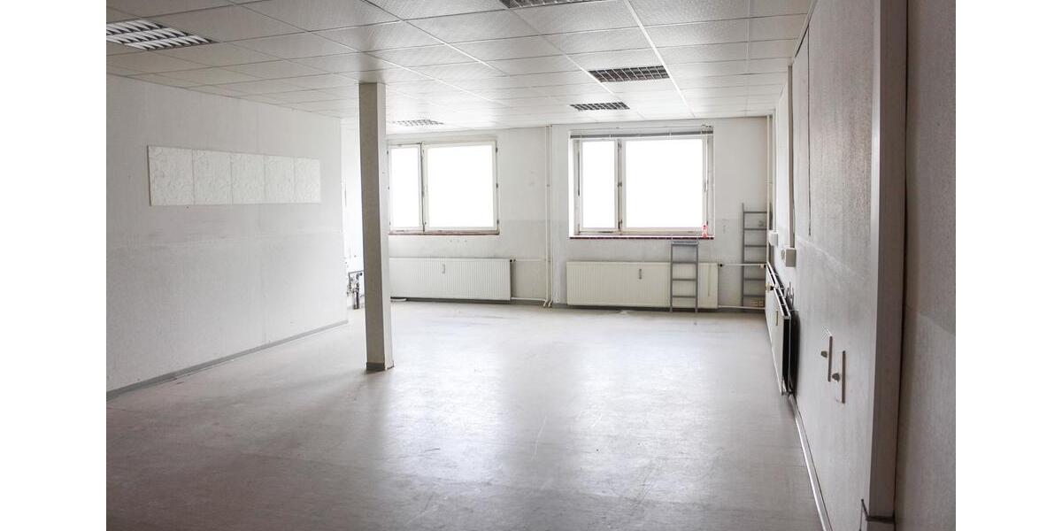 Gewerbeobjekt Niederwürschnitz - 3&euro; | Angebot:15937616