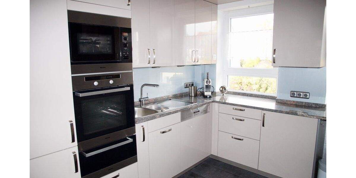 Etagenwohnung Zirndorf - 3 Zimmer, 105 m&sup2;, 1.200&euro; | Angebot:24780621