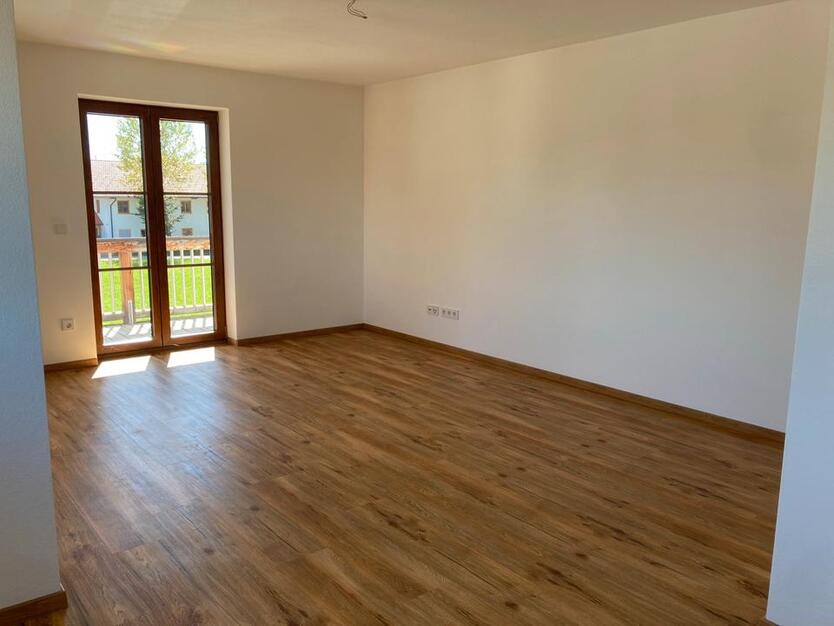 Hochwertige 100 m2 OG-Wohnung in Dietramszell *gewerbegeeignet*