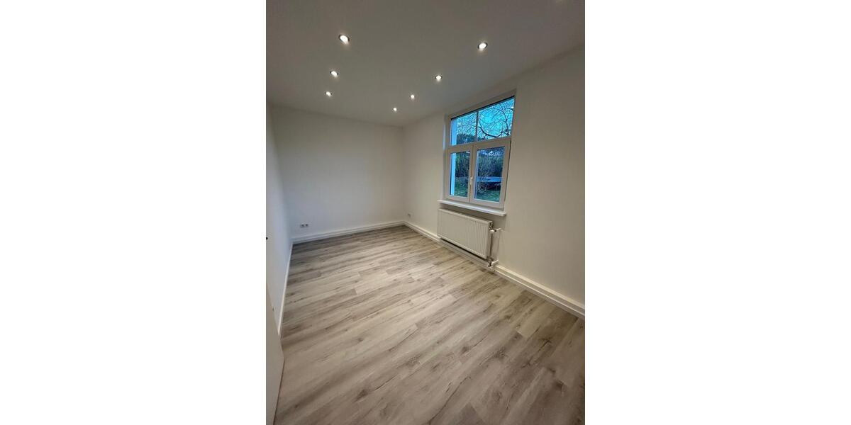 Erdgeschoßwohnung Weitramsdorf - 3 Zimmer, 83 m&sup2;, 765&euro; | Angebot:25364502