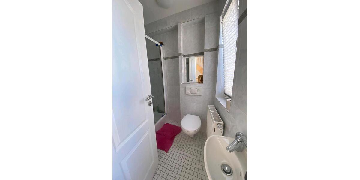 Wohnen auf Zeit Geisenheim - 5 Zimmer, 13 m&sup2;, 340&euro; | Angebot:24795499