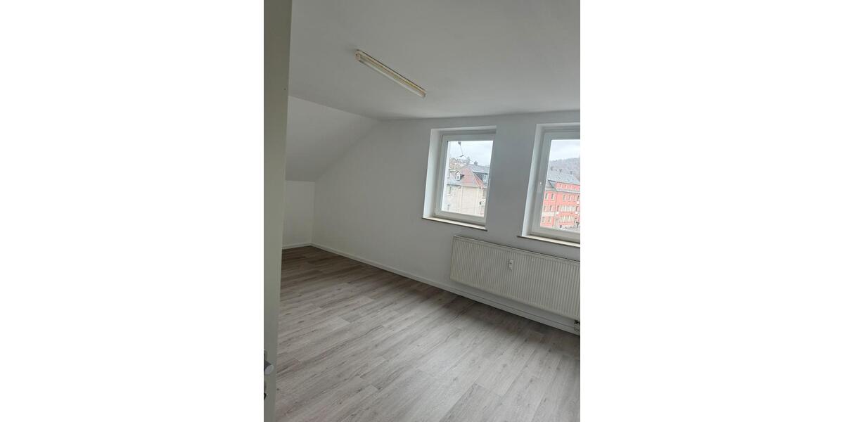 Etagenwohnung Siegen Kaan-Marienborn - 4 Zimmer, 115 m&sup2;, 950&euro; | Angebot:26618918