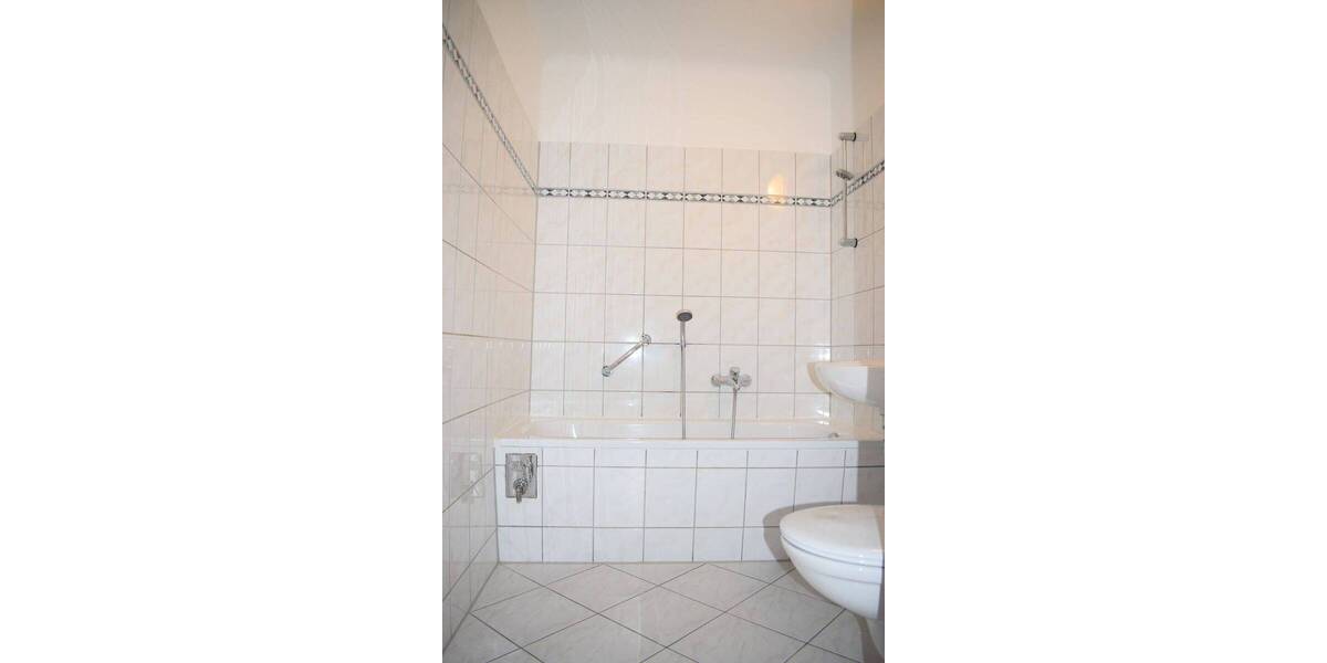 Etagenwohnung Gotha Gotha West - 3 Zimmer, 71 m&sup2;, 440&euro; | Angebot:26140991