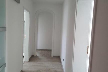 Wohnung Schwalmstadt - 4 Zimmer, 95 m&sup2;, 880&euro; | Angebot:26339678