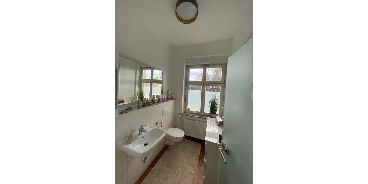 Etagenwohnung Barleben - 4 Zimmer, 121 m&sup2;, 1.300&euro; | Angebot:25832964