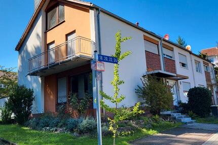 Haus Saarbrücken Dudweiler - 4 Zimmer, 150 m&sup2;, 1.240&euro; | Angebot:26182845