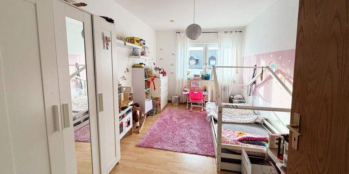 Etagenwohnung Neumarkt in der Oberpfalz / Rittershof Rittershof - 4 Zimmer, 108 m&sup2;, 800&euro; | Angebot:25780831