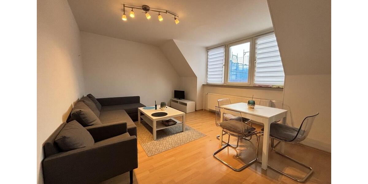 Dachgeschoßwohnung Emden - 3 Zimmer, 59 m&sup2;, 530&euro; | Angebot:25329761