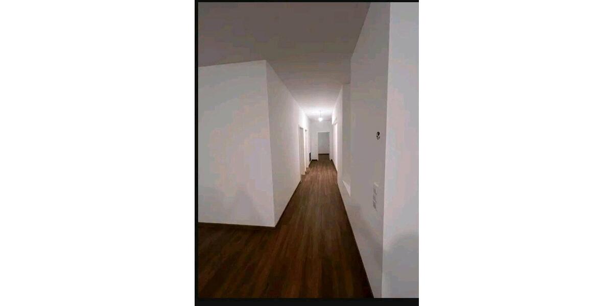 Etagenwohnung Malsch - 4 Zimmer, 98 m&sup2;, 1.400&euro; | Angebot:26407600