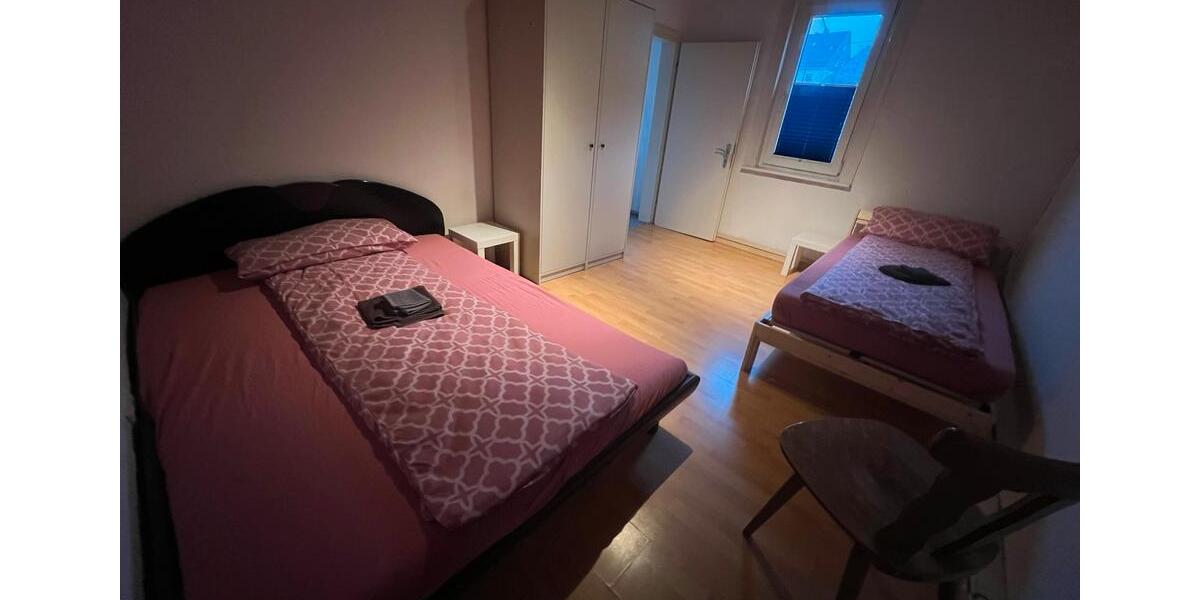 Wohnen auf Zeit Siegen - 5 Zimmer, 90 m&sup2;, 50&euro; | Angebot:25937103