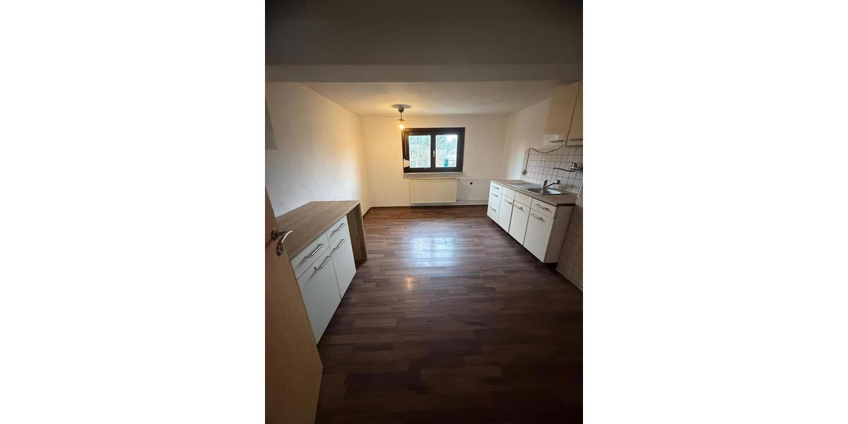 Etagenwohnung Limburg an der Lahn - 5 Zimmer, 160 m&sup2;, 1.300&euro; | Angebot:26039095