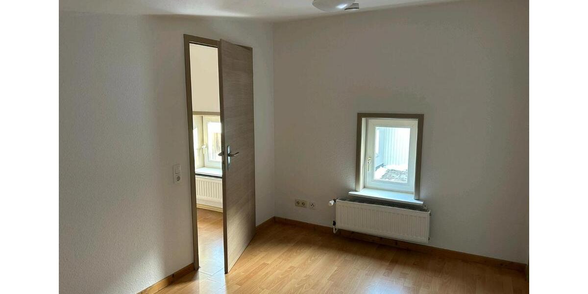 Etagenwohnung Niebüll - 3 Zimmer, 83 m&sup2;, 620&euro; | Angebot:25125357