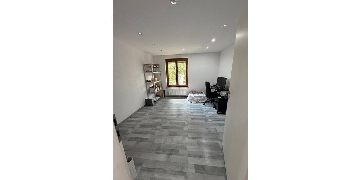 Etagenwohnung Friedrichshafen Allmannsweiler - 3 Zimmer, 65 m&sup2;, 1.400&euro; | Angebot:26495384