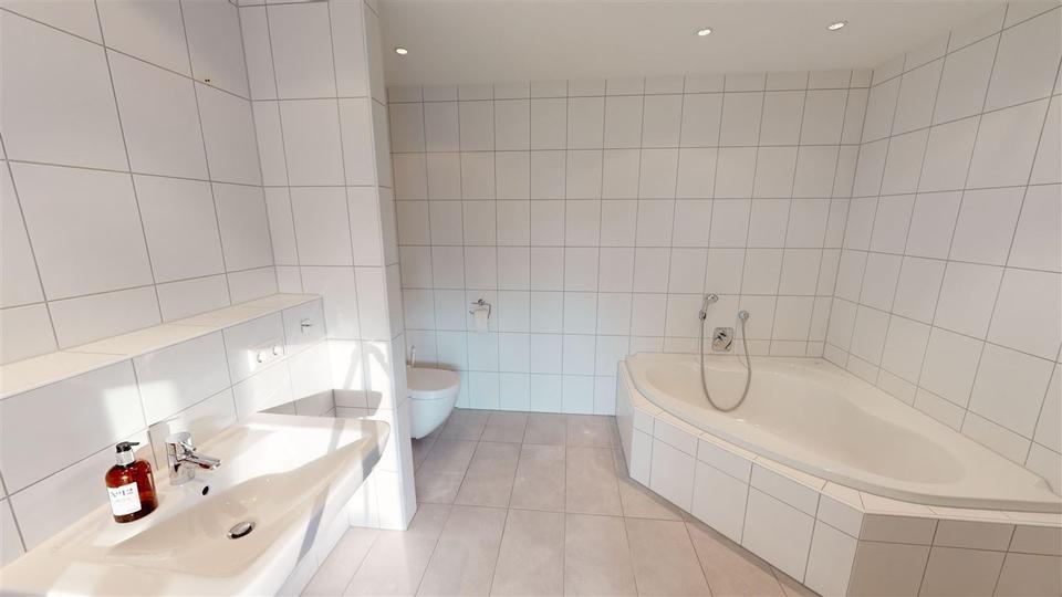 Einfamilienhaus Sinsheim - 2 Zimmer, 116 m&sup2;, 1.200&euro; | Angebot:23395440