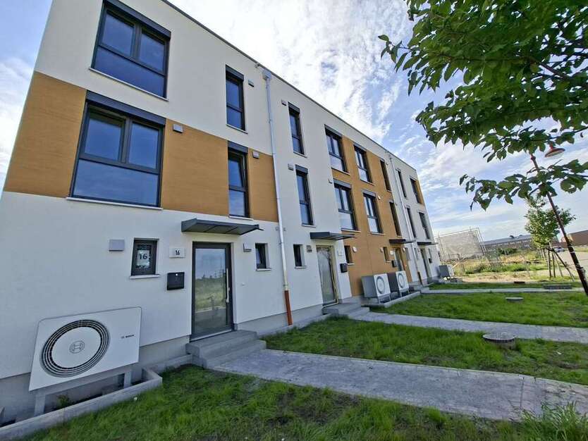 Haus zum Mieten in Neuenhagen 2.180 € 133 m²
