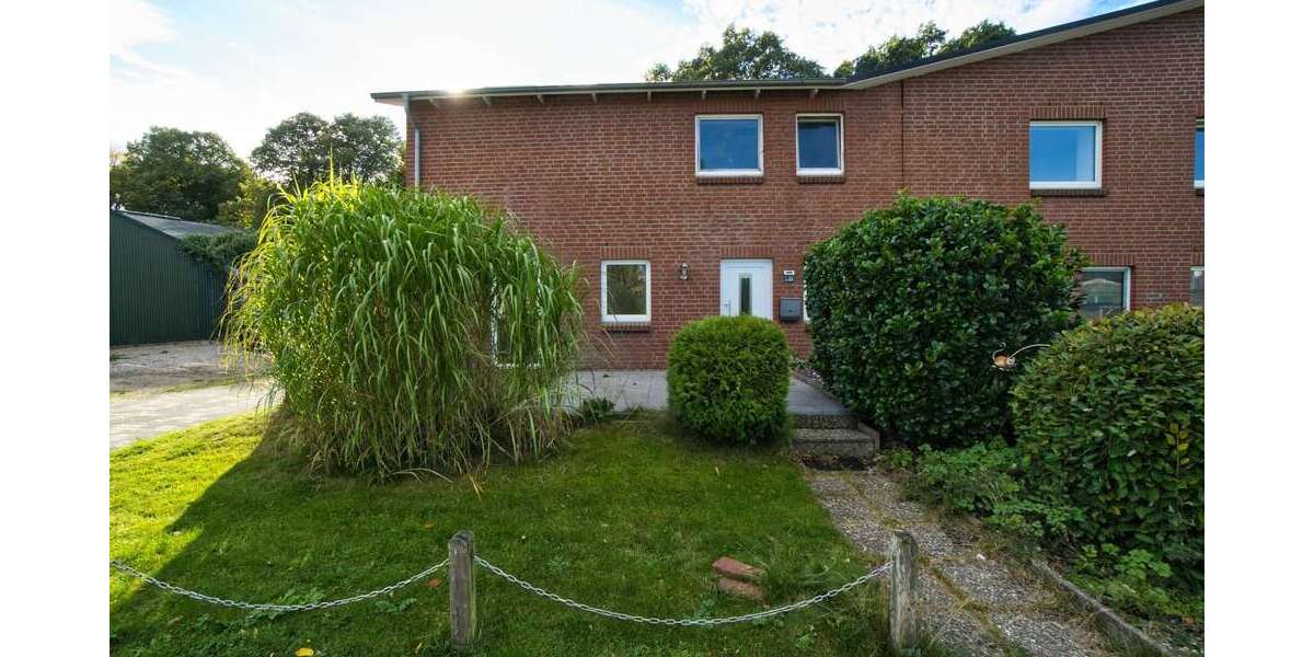 Etagenwohnung Weddelbrook - 3 Zimmer, 98 m&sup2;, 960&euro; | Angebot:25661816