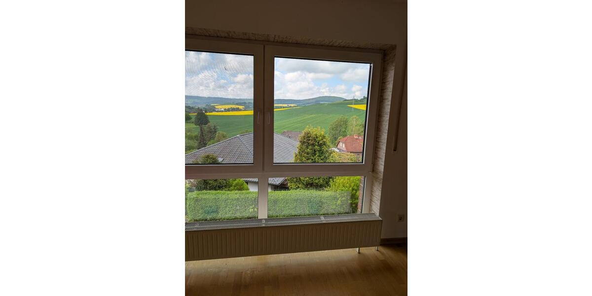 Dachgeschoßwohnung Delligsen - 3 Zimmer, 88 m&sup2;, 440&euro; | Angebot:26537974