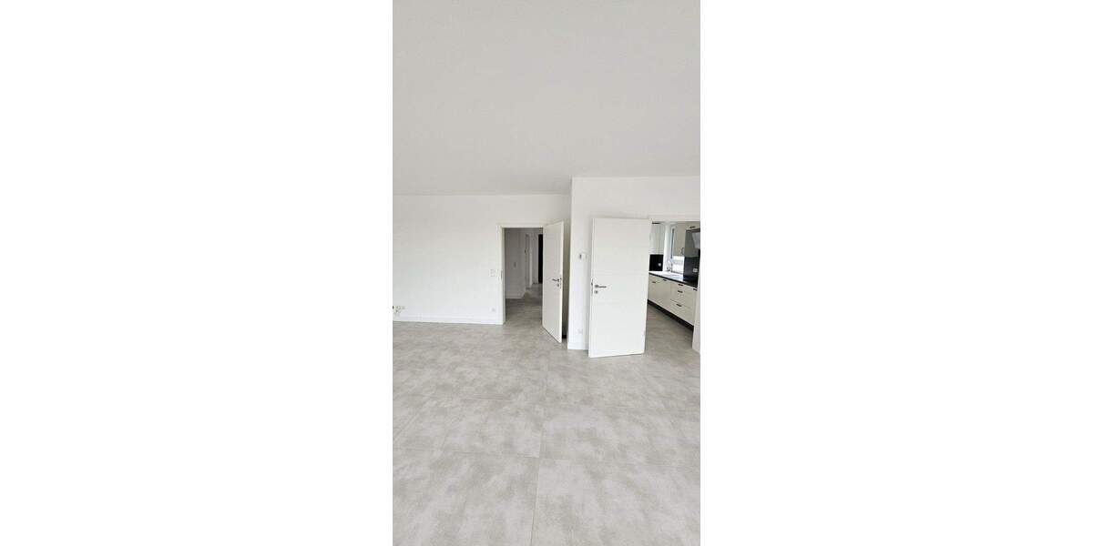 Mehrfamilienhaus, Wohnhaus Zossen Nächst Neuendorf - 4 Zimmer, 138 m&sup2;, 2.055&euro; | Angebot:25746608