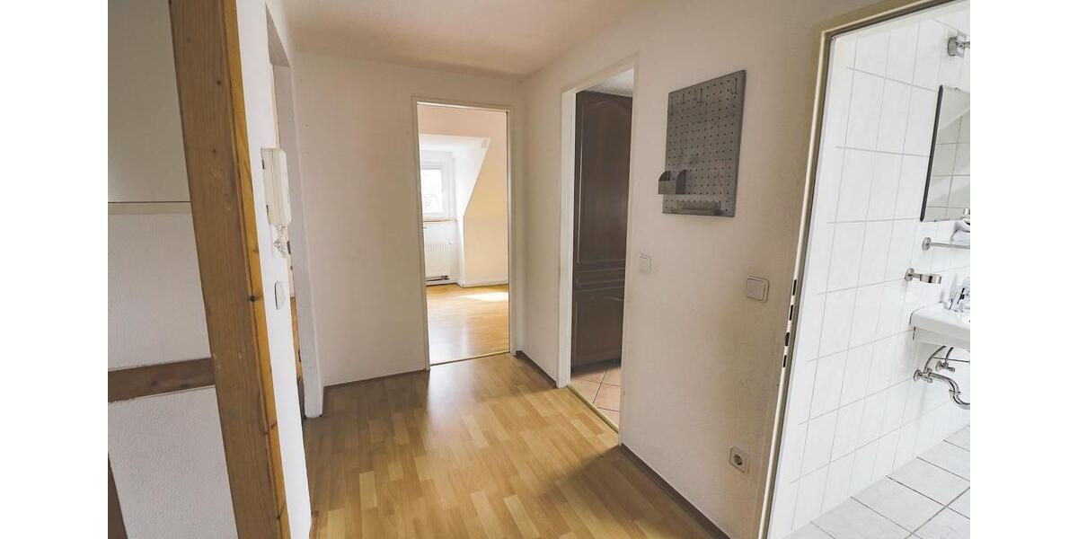 Dachgeschoßwohnung Kirchberg (Hunsrück) - 3 Zimmer, 75 m&sup2;, 850&euro; | Angebot:26629755