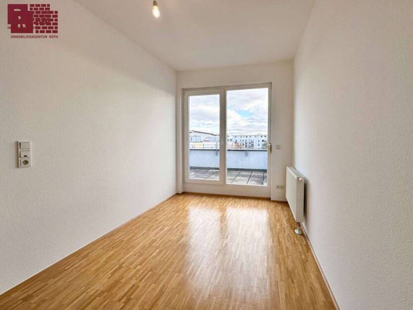 Großes Reiheneckhaus: fast 200m² auf vier Ebenen + Garten + Garage für die ganze Familie
